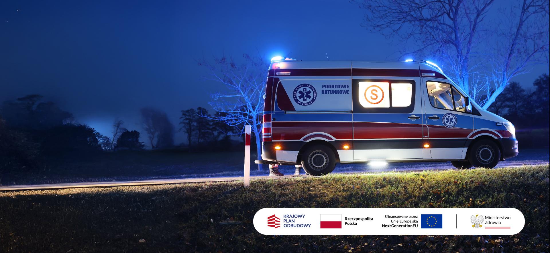 Karetka nocą na ulicy