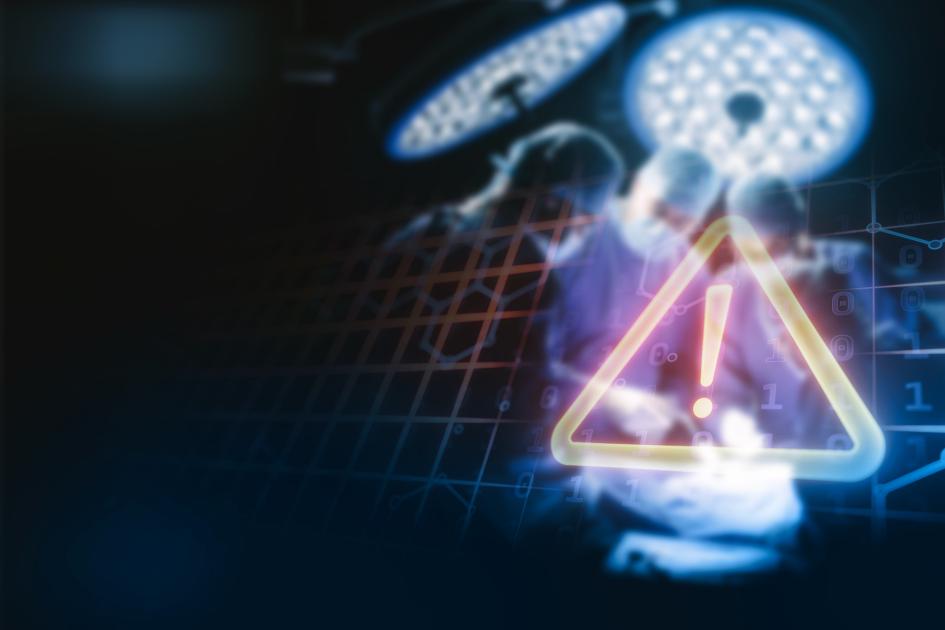 cyfrowy trójkąt ostrzegawczy z wykrzyknikiem