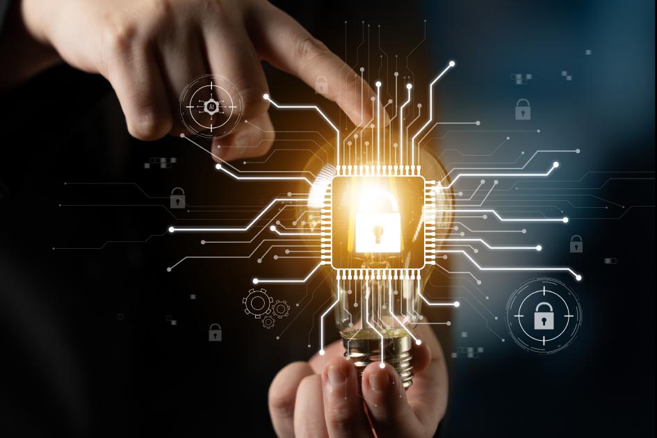 świecący procesor unoszący się nad ręką