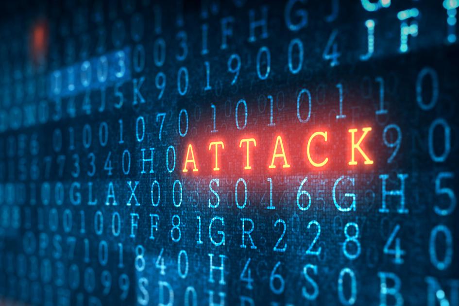 czerwony napis attack 